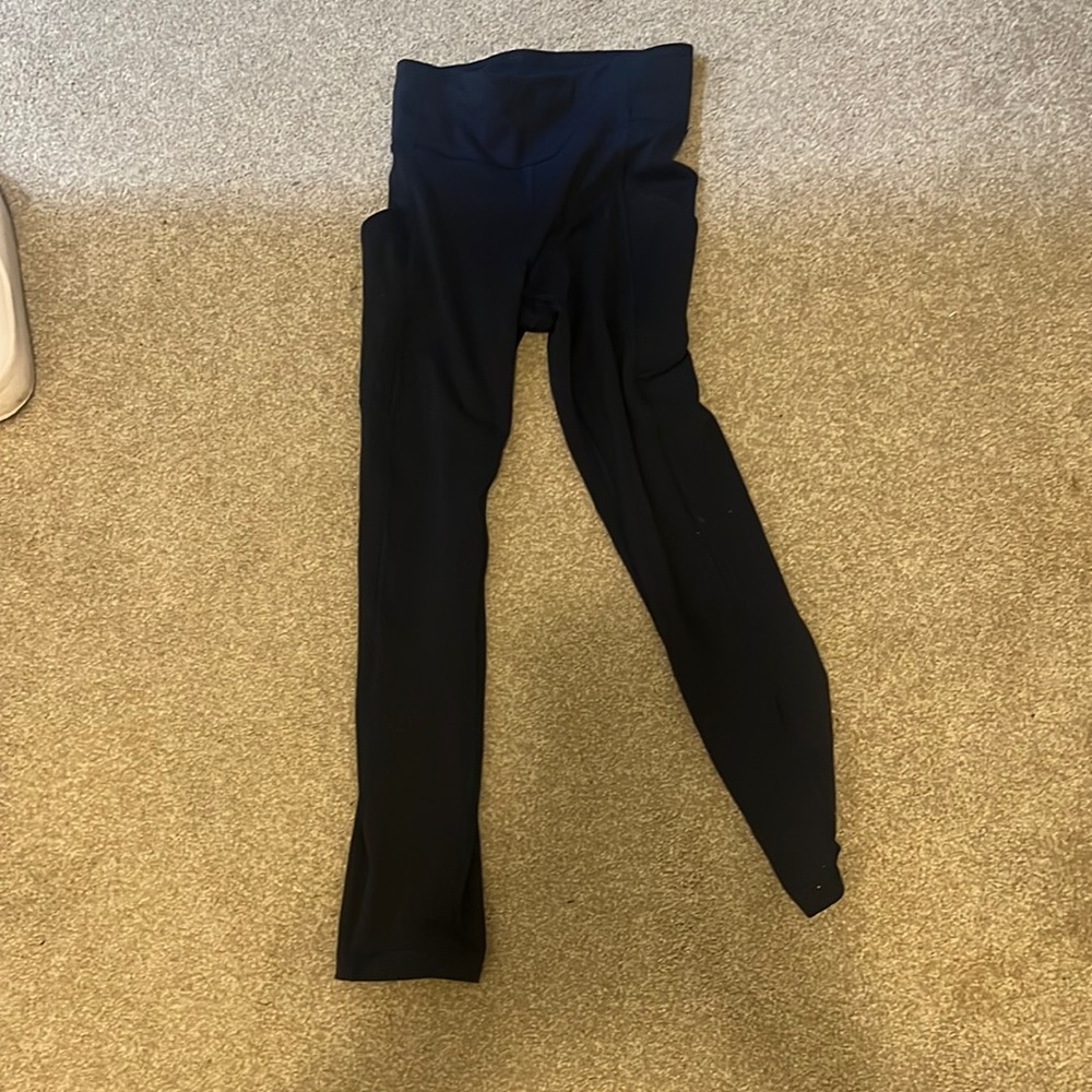 Cute blue wonder train leggings from lululemon size 4!!